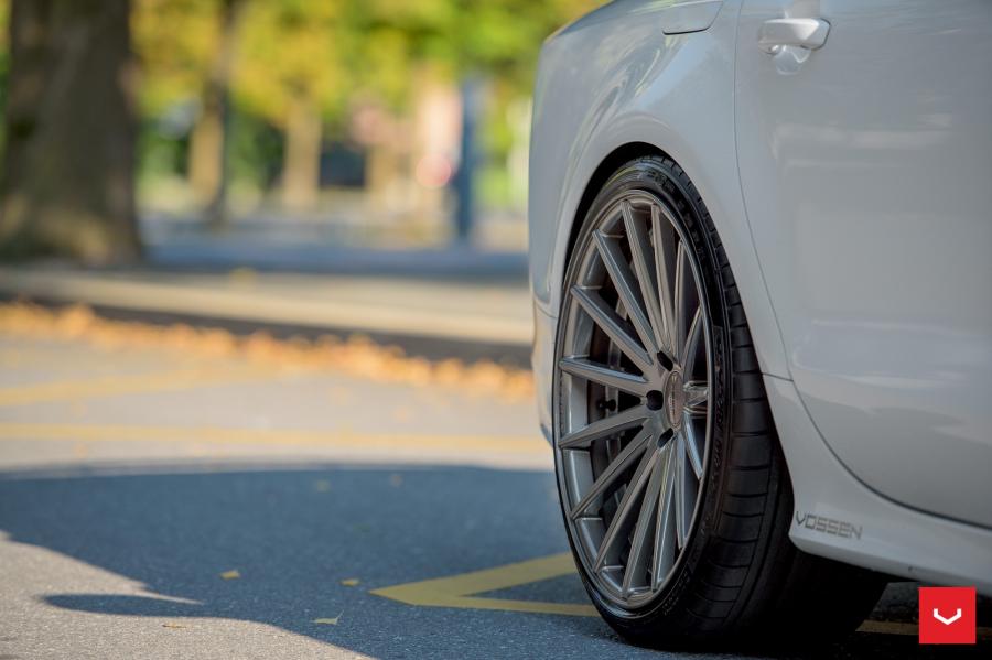 Детали экстерьера Audi S7 Sportback on Vossen Wheels (VFS2) 2016 года  (фото 9 из 26)